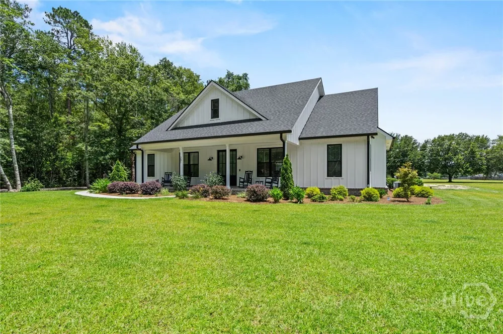 241 Nease Road Guyton, GA 31312