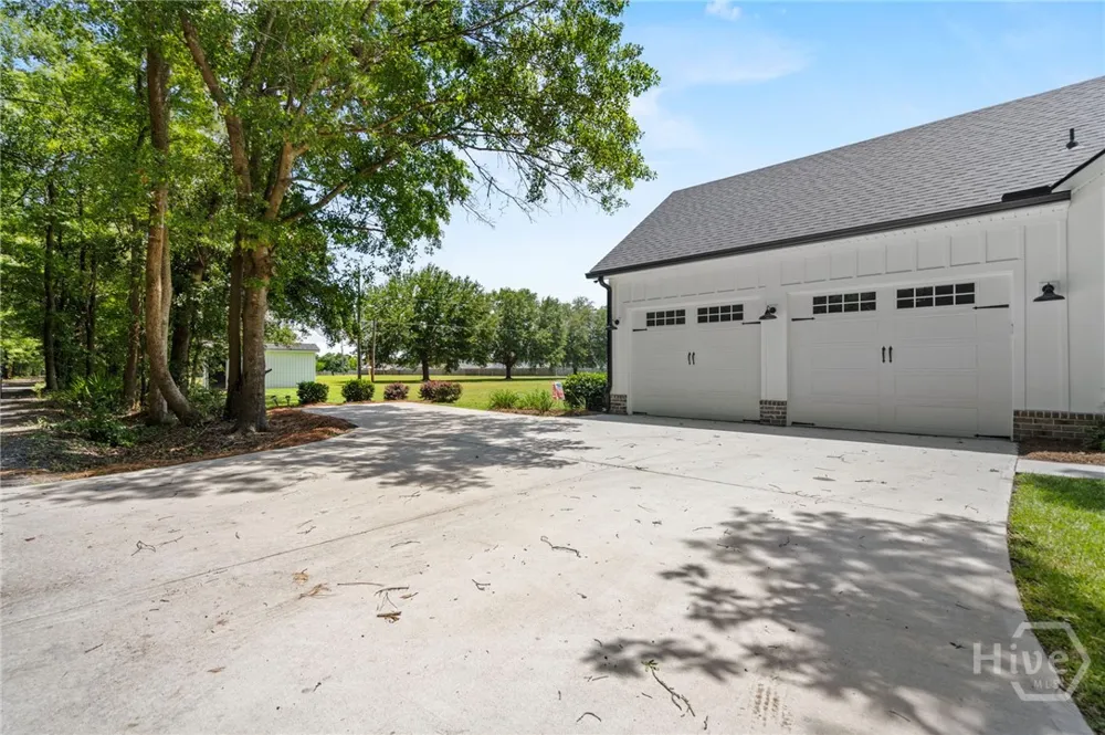 241 Nease Road Guyton, GA 31312