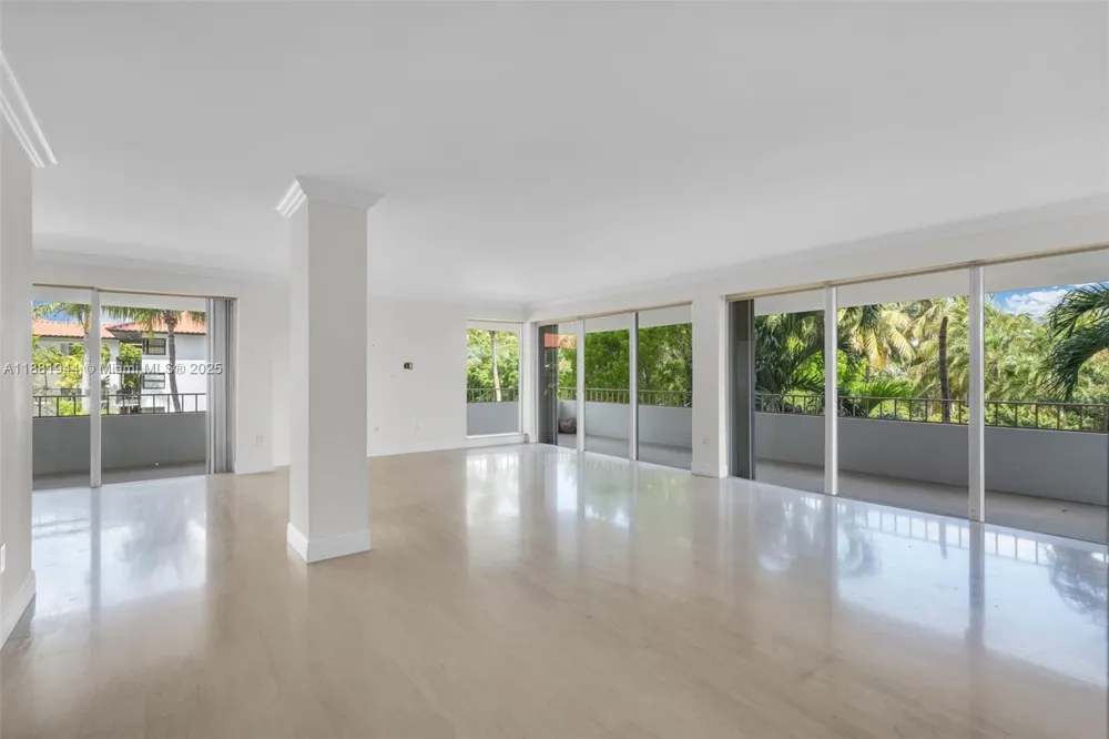 155 Ocean Lane Dr #300 Key Biscayne, FL 33149
