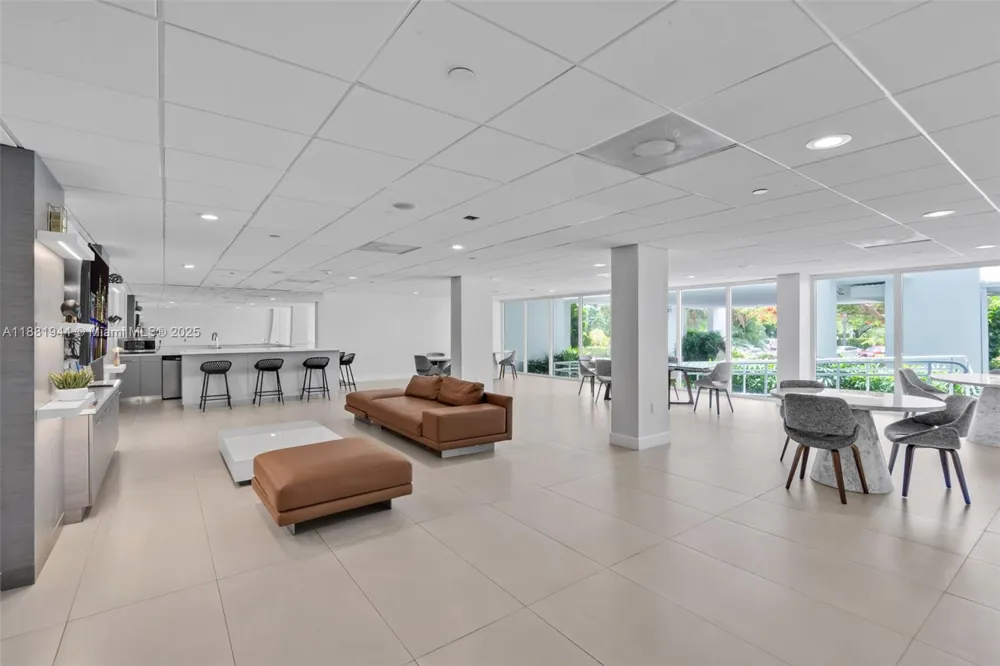155 Ocean Lane Dr #300 Key Biscayne, FL 33149