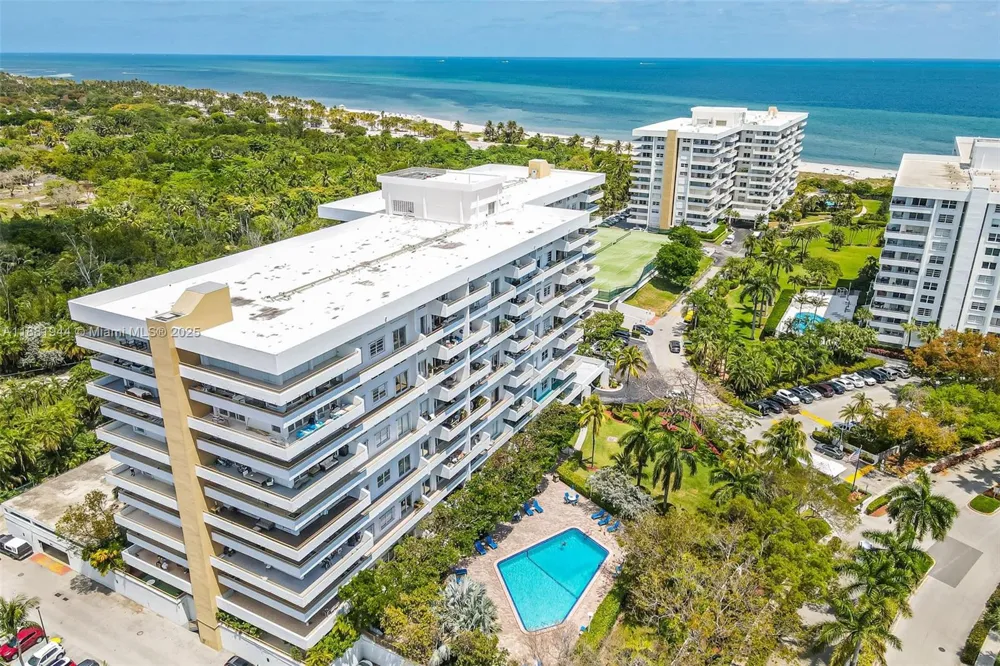 155 Ocean Lane Dr #300 Key Biscayne, FL 33149