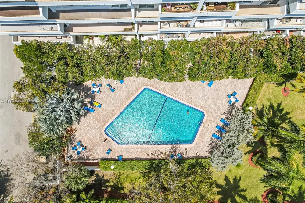 155 Ocean Lane Dr #300 Key Biscayne, FL 33149