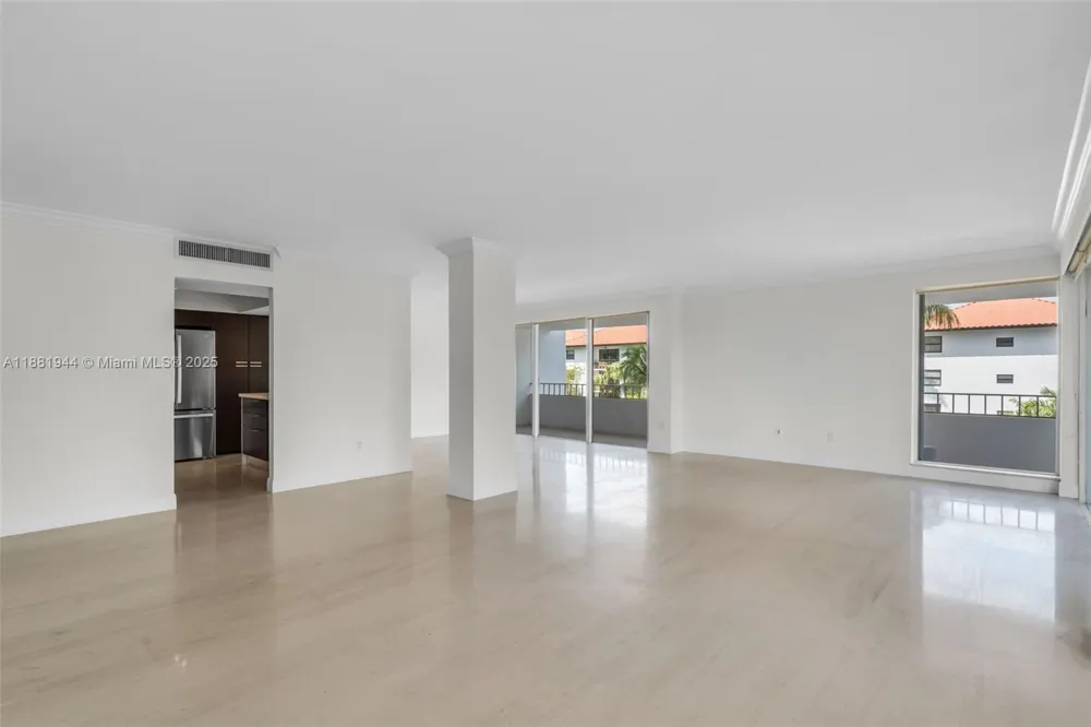 155 Ocean Lane Dr #300 Key Biscayne, FL 33149