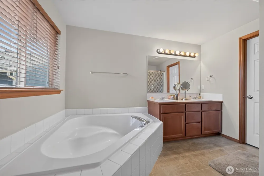 116 60th Street SE Auburn, WA 98092