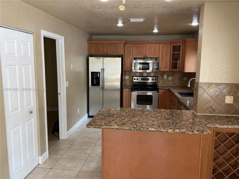 804 NW 99th Ave #804 Plantation, FL 33324