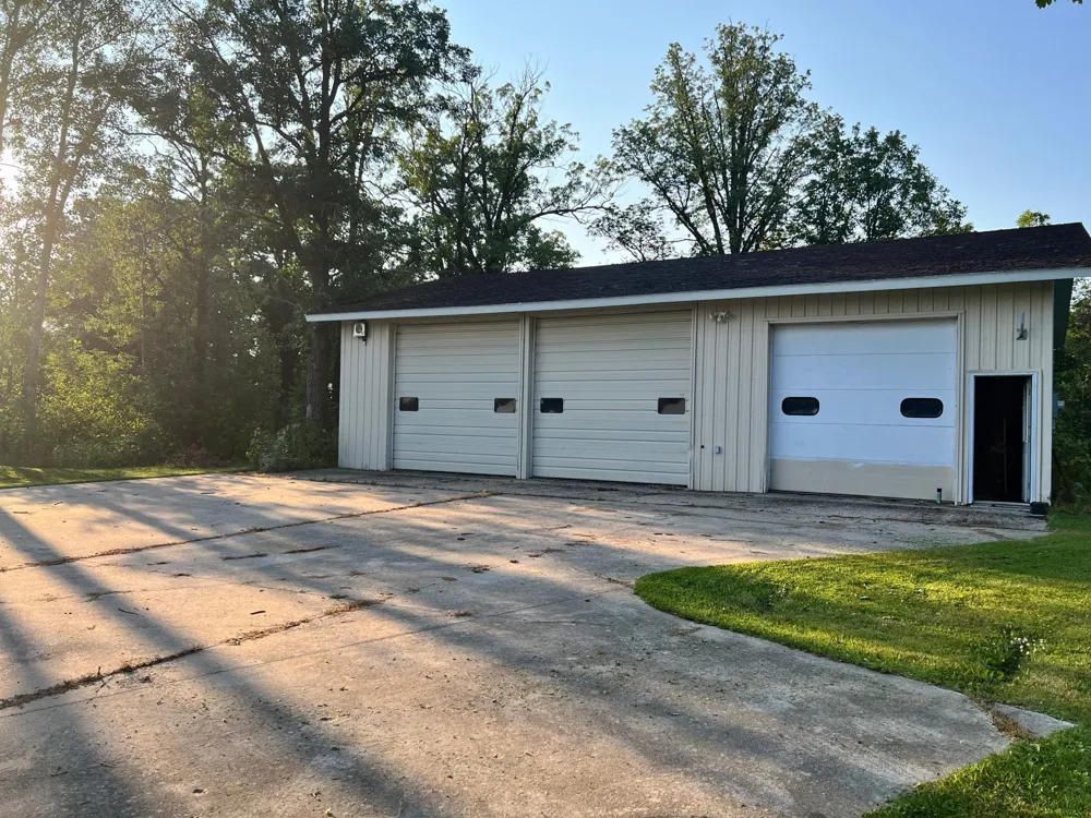 2689 and 2688 Oak Loop NW Baudette, MN 56623