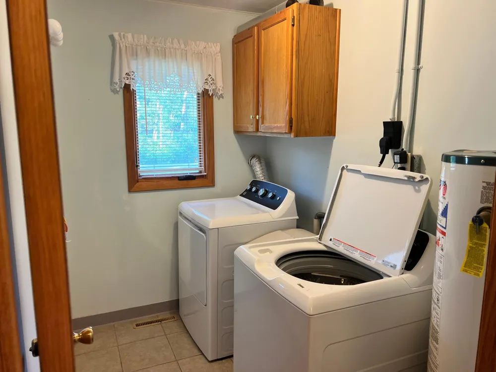 2689 and 2688 Oak Loop NW Baudette, MN 56623