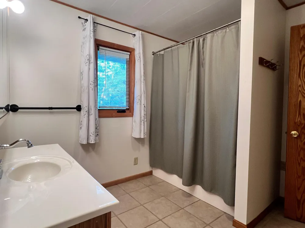 2689 and 2688 Oak Loop NW Baudette, MN 56623