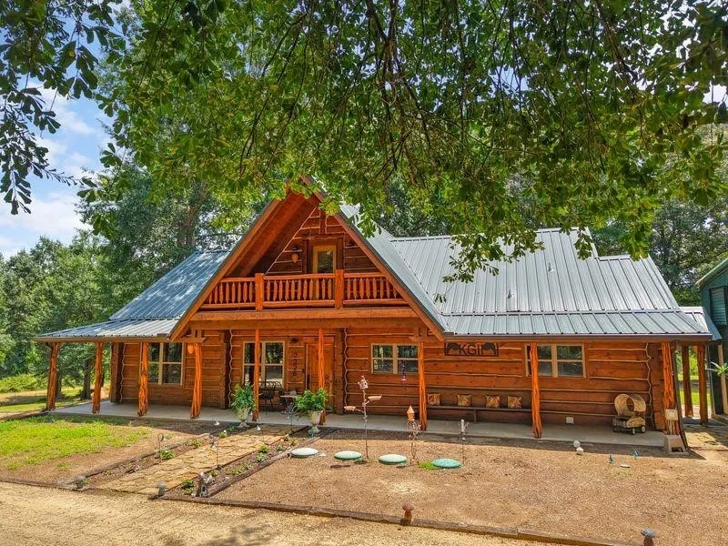 2226 Holly Road Gilmer, TX 75644