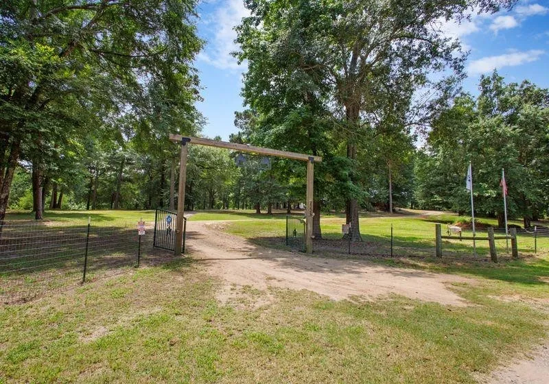 2226 Holly Road Gilmer, TX 75644