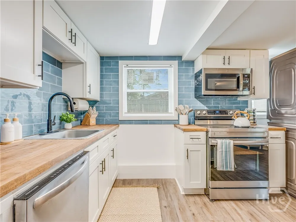 2203 Delesseps Avenue Savannah, GA 31404