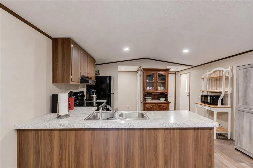 492 Gumlog Creek Martin, GA 30557