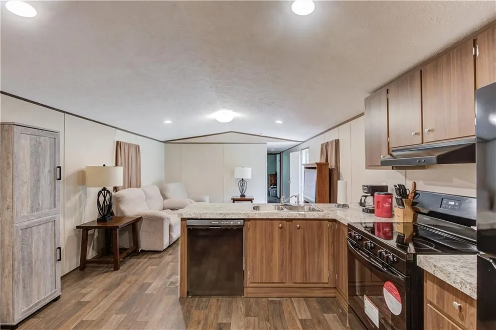 492 Gumlog Creek Martin, GA 30557