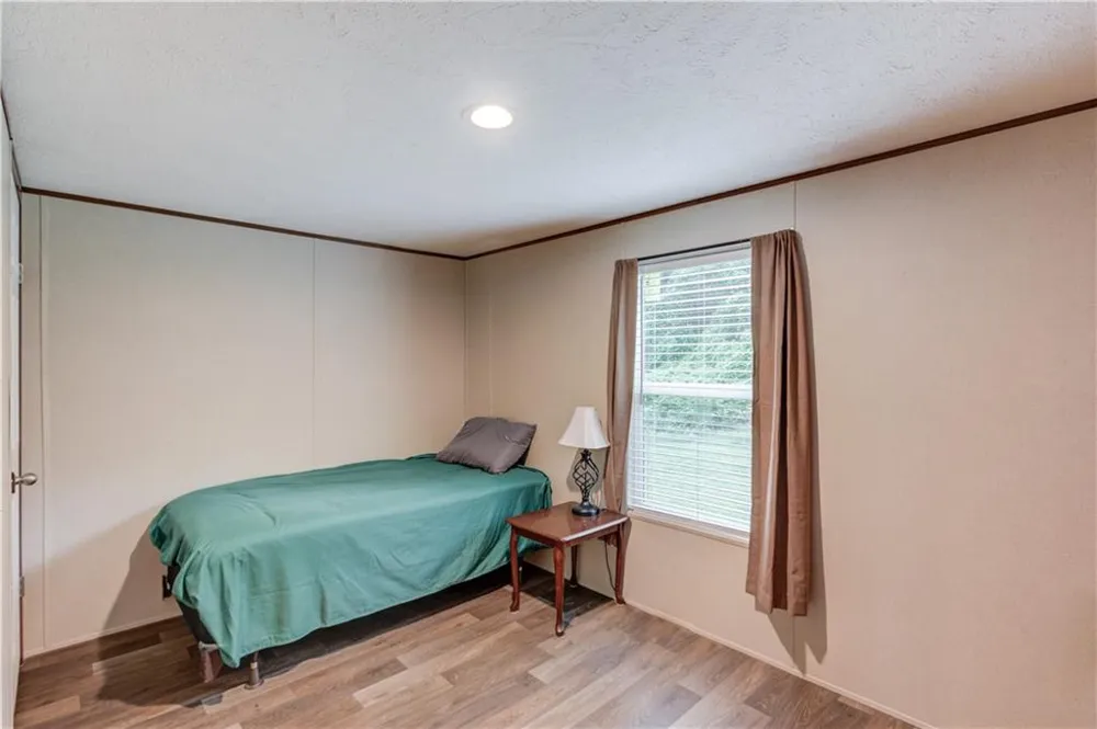 492 Gumlog Creek Martin, GA 30557