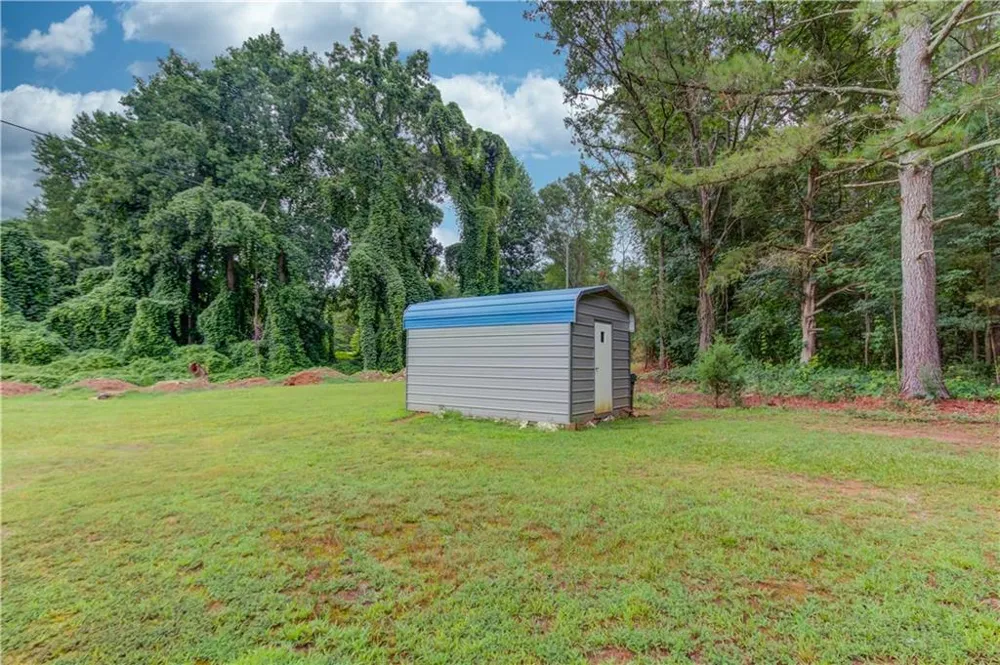 492 Gumlog Creek Martin, GA 30557