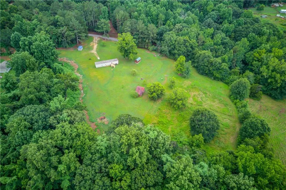 492 Gumlog Creek Martin, GA 30557
