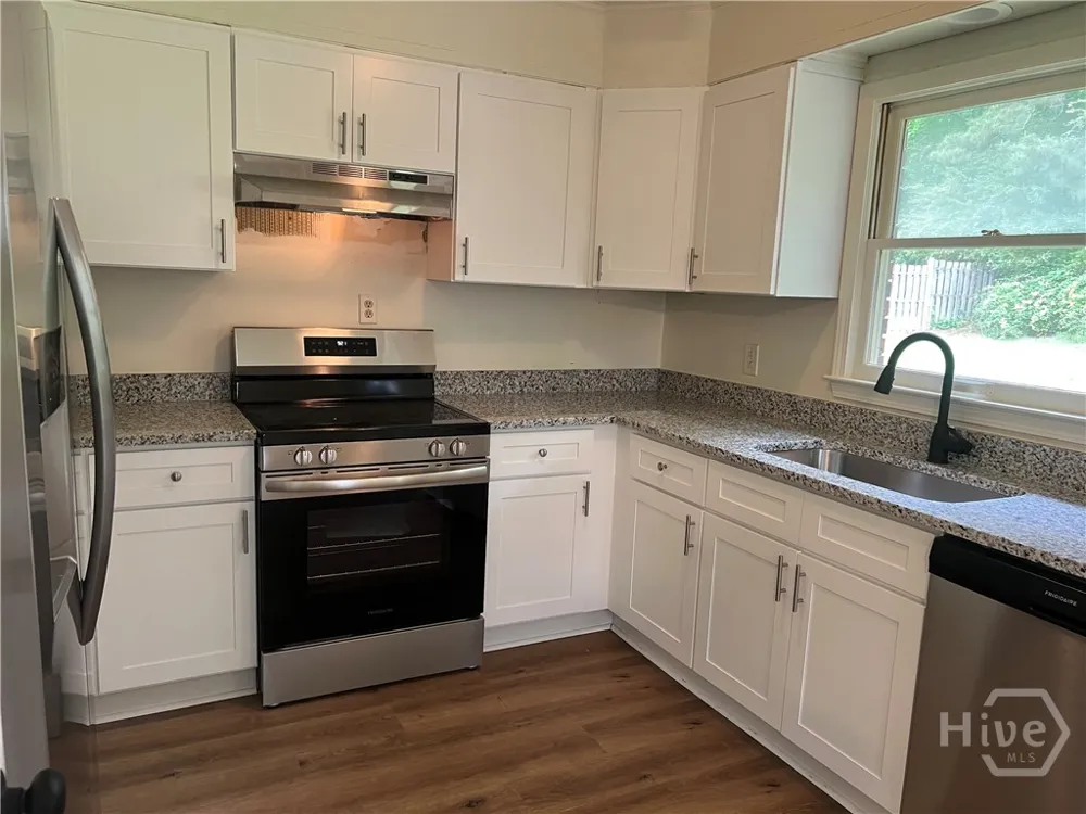 737 Beaverdam Road Winterville, GA 30683