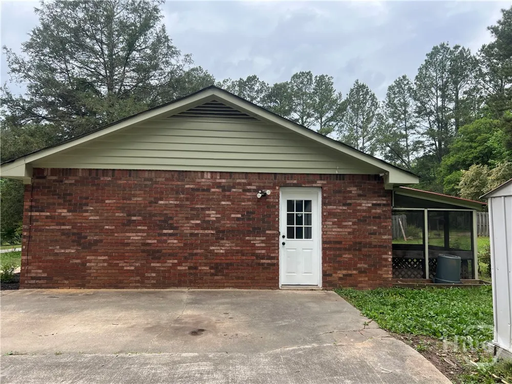 737 Beaverdam Road Winterville, GA 30683