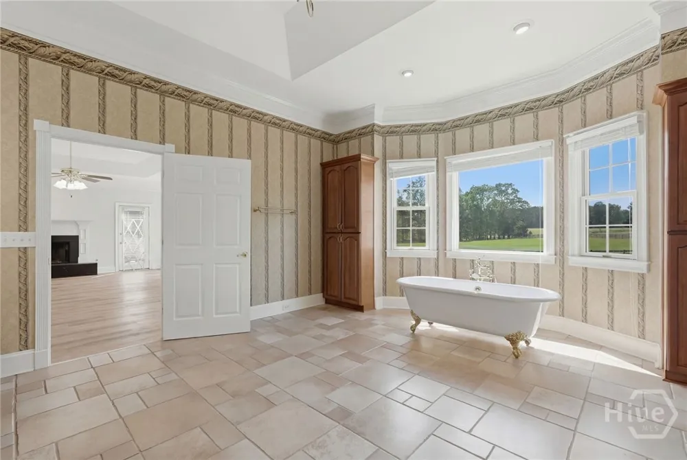 1202 Hodges Circle Mansfield, GA 30055