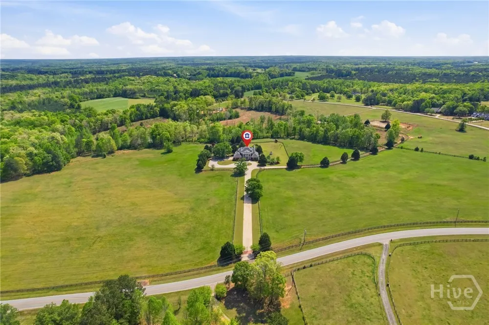 1202 Hodges Circle Mansfield, GA 30055