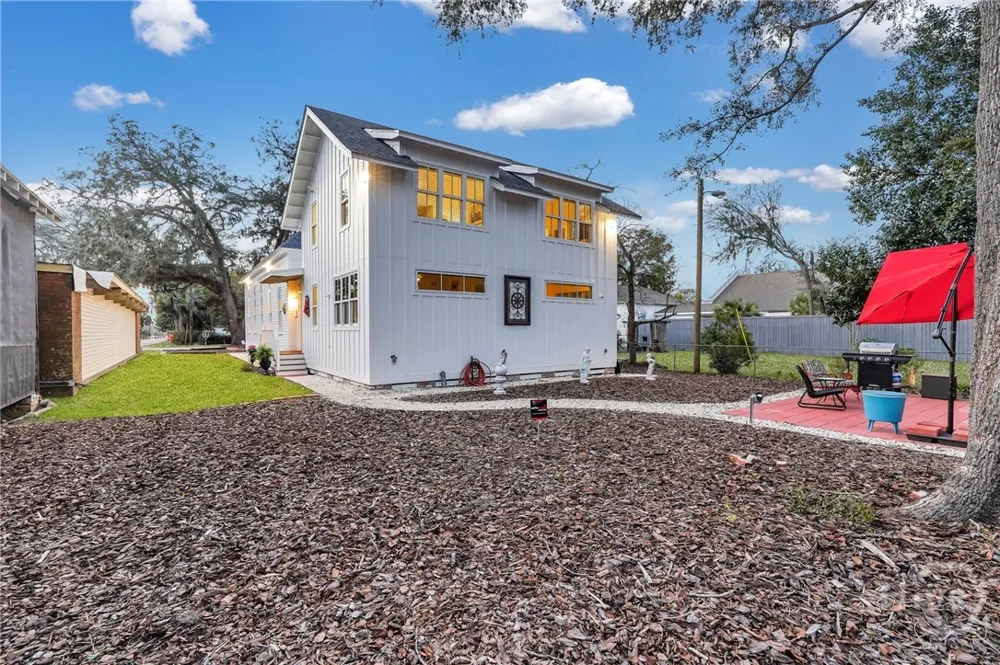 2716 Mechanics Avenue Thunderbolt, GA 31404