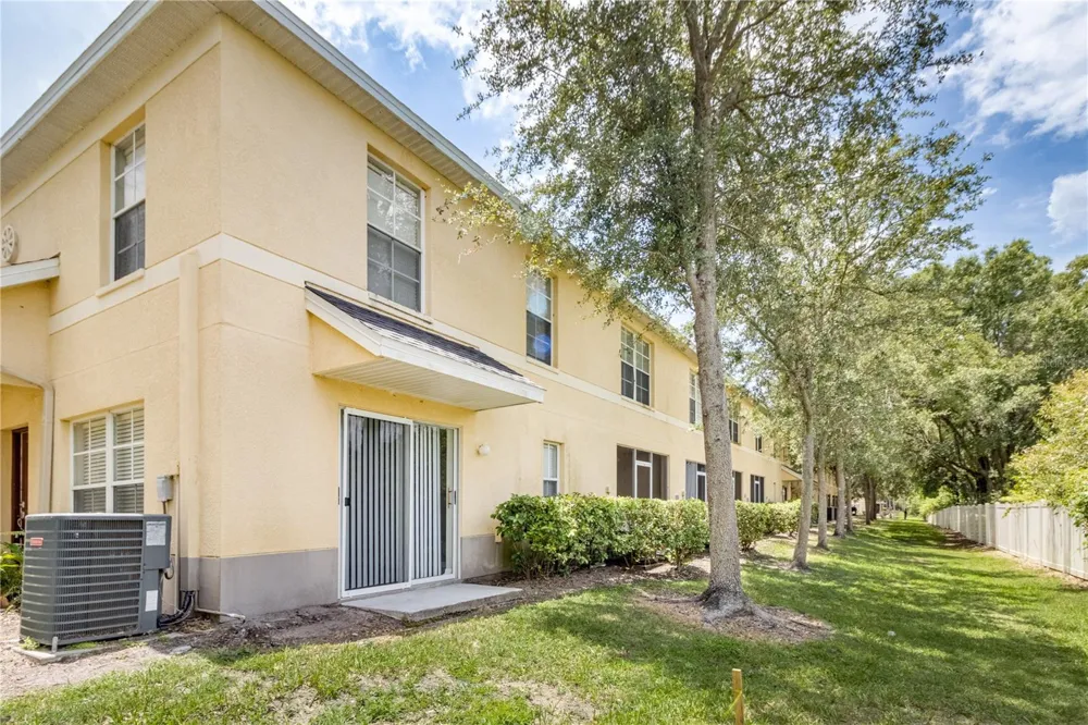 10932 BRICKSIDE COURT #10932 Riverview, FL 33579