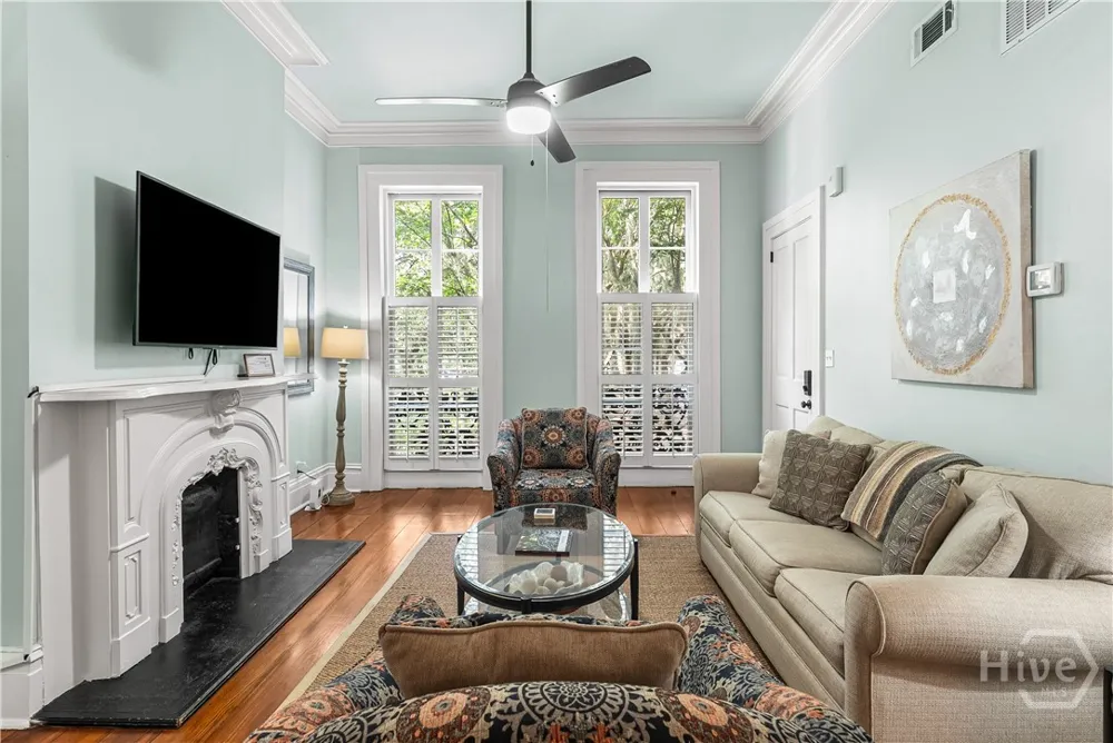 125 W Gordon Street Savannah, GA 31401