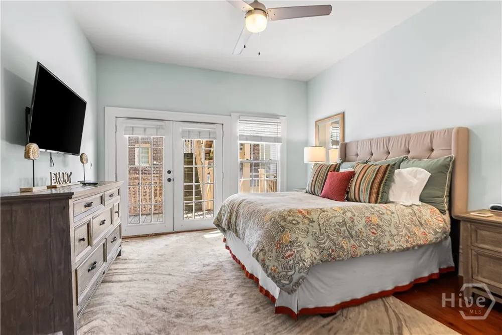 125 W Gordon Street Savannah, GA 31401