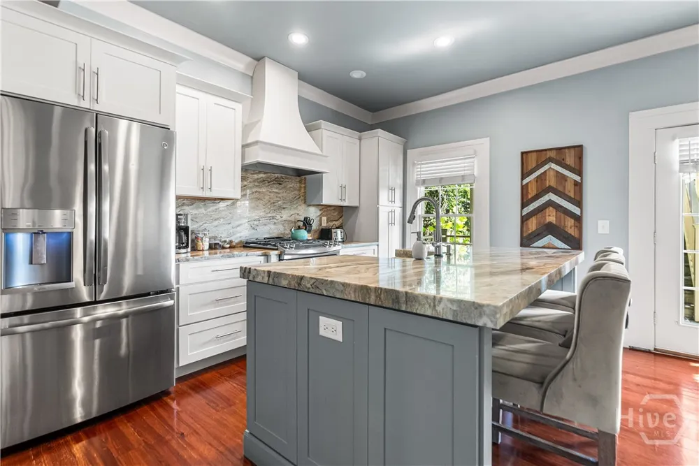 125 W Gordon Street Savannah, GA 31401