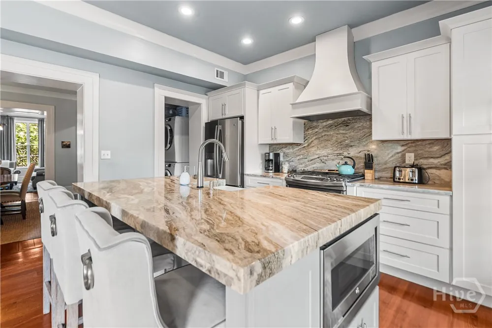 125 W Gordon Street Savannah, GA 31401