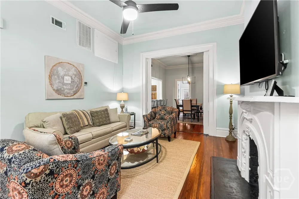 125 W Gordon Street Savannah, GA 31401
