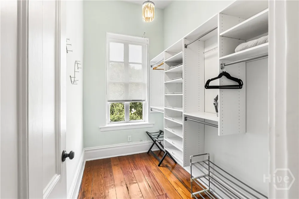125 W Gordon Street Savannah, GA 31401