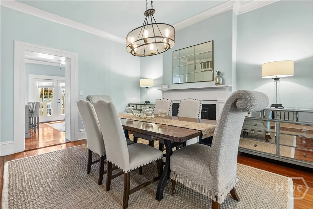 125 W Gordon Street Savannah, GA 31401