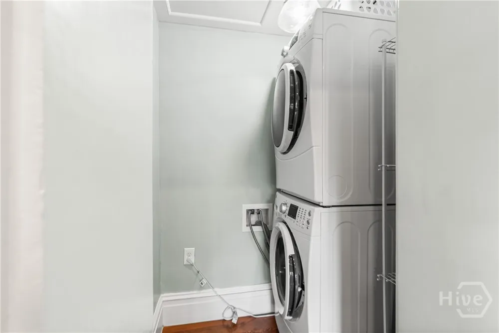 125 W Gordon Street Savannah, GA 31401