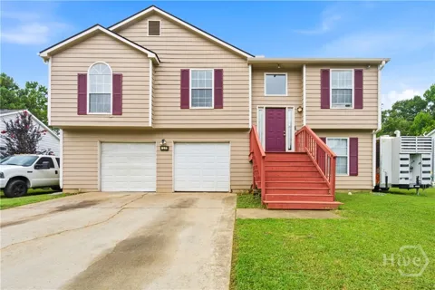 7106 Oakwood Circle