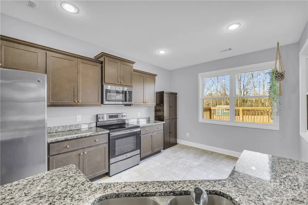 226 History Trail Winterville, GA 30683