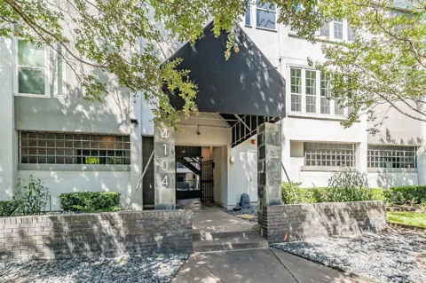 4104 Hall Street #336