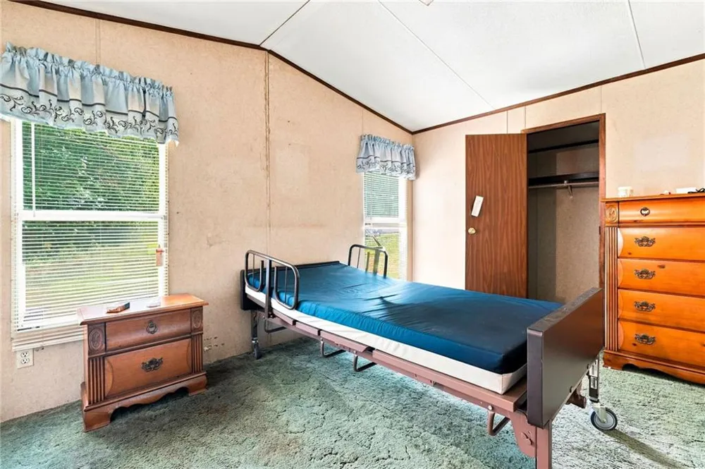 1310 Davis Road W Fairmount, GA 30139