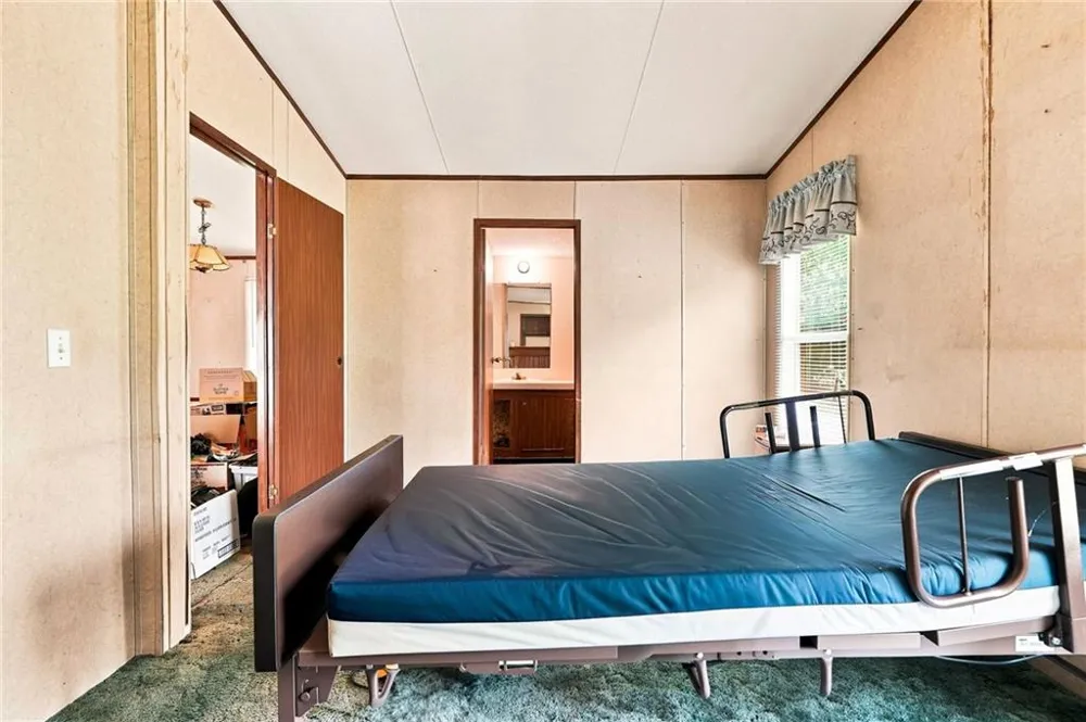 1310 Davis Road W Fairmount, GA 30139