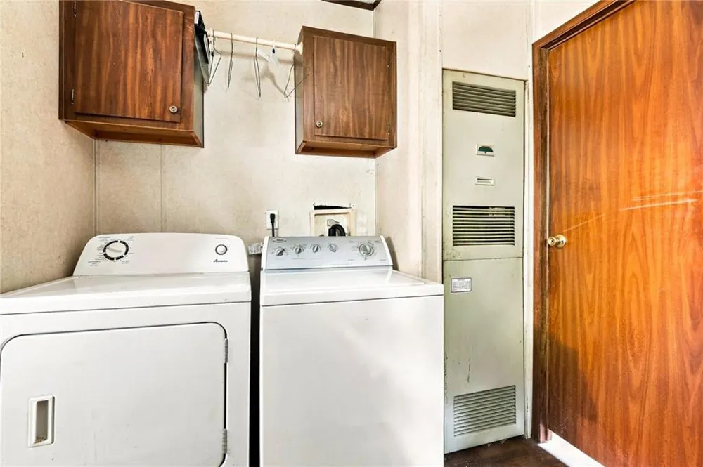 1310 Davis Road W Fairmount, GA 30139