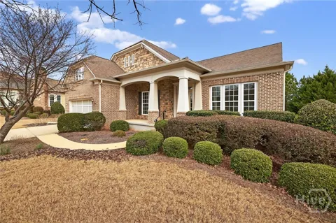1010 Overlook Cove