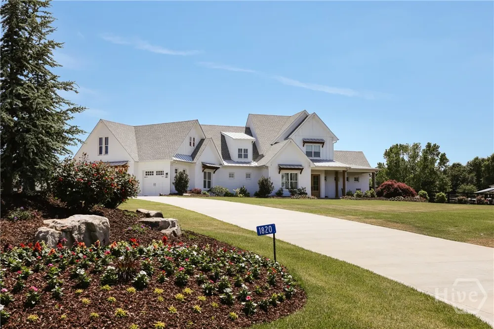 1820 Clover Lane Bishop, GA 30621