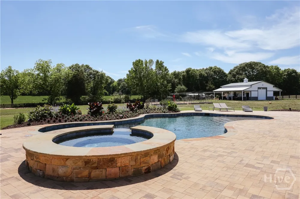 1820 Clover Lane Bishop, GA 30621