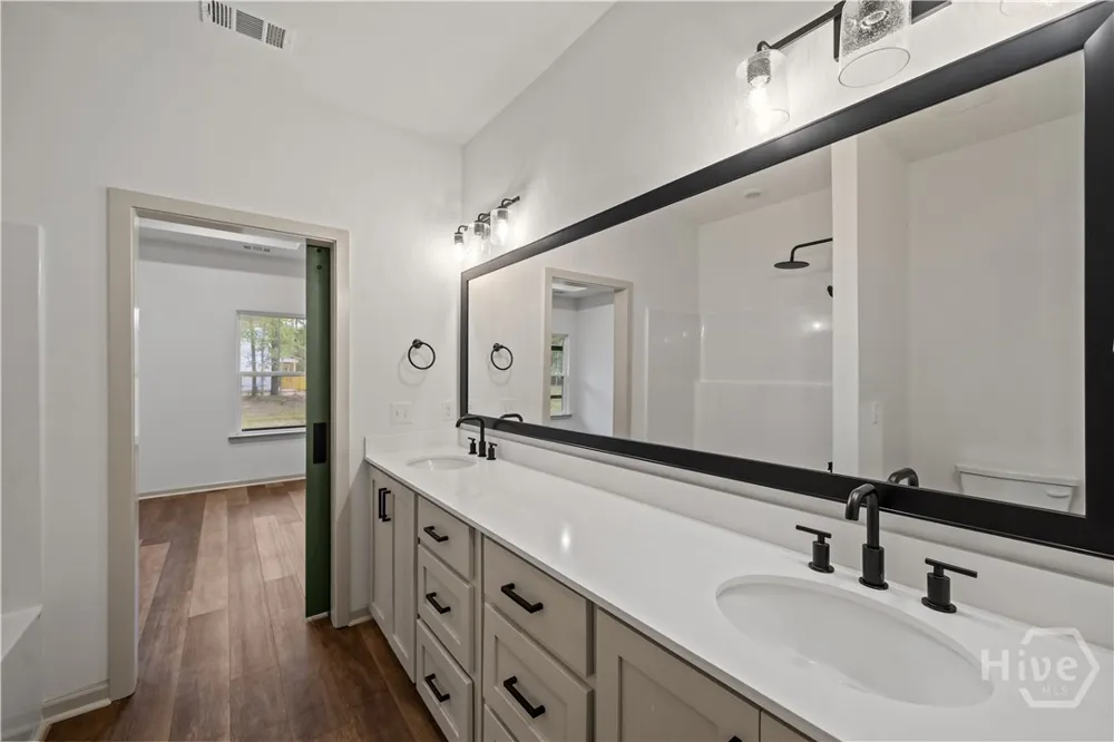 145 Waters Circle Pembroke, GA 31321