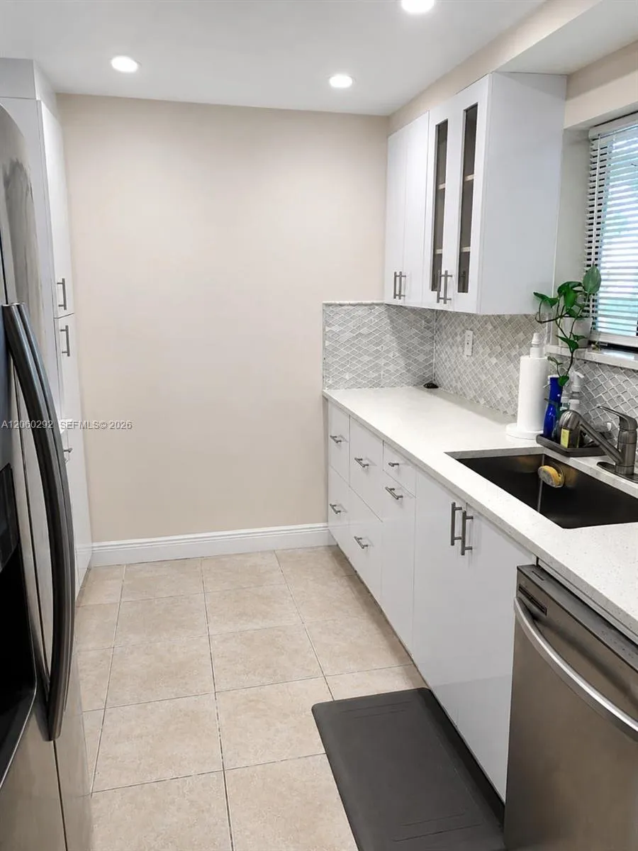 9568 SW 1st Ct #7-F Coral Springs, FL 33071