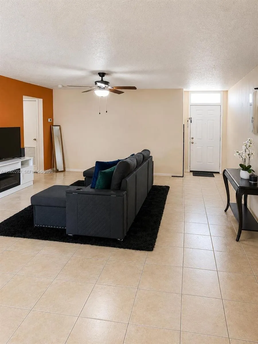 9568 SW 1st Ct #7-F Coral Springs, FL 33071