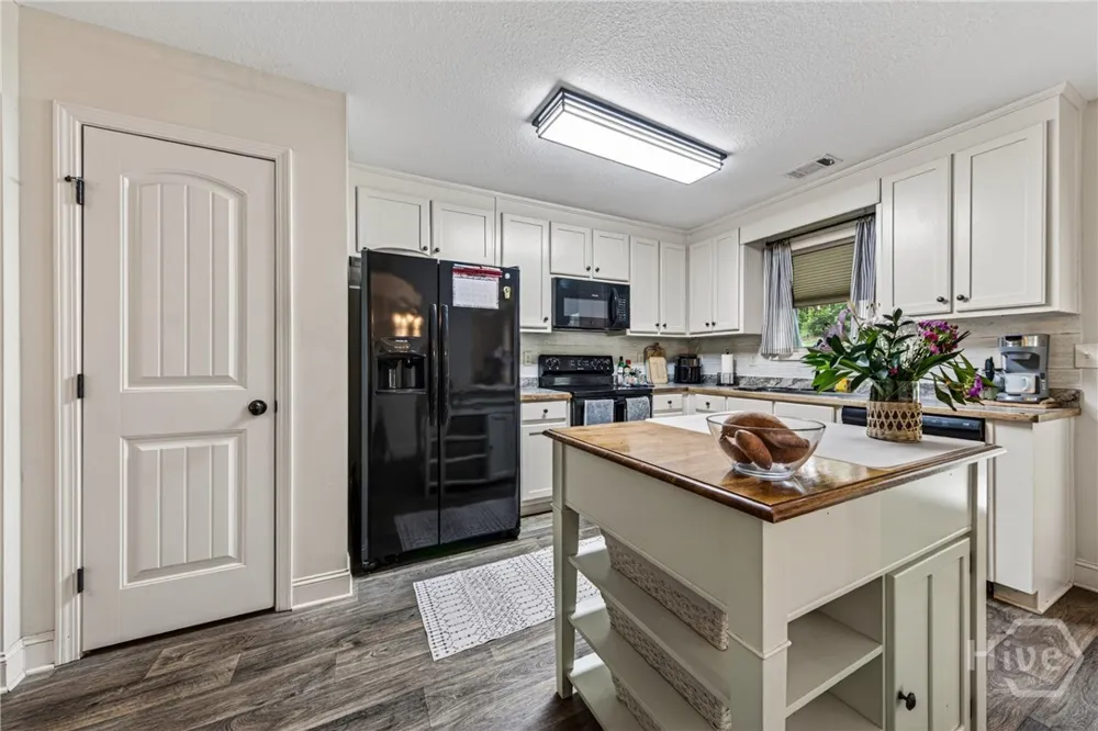 32 Armstrong Drive Mansfield, GA 30055