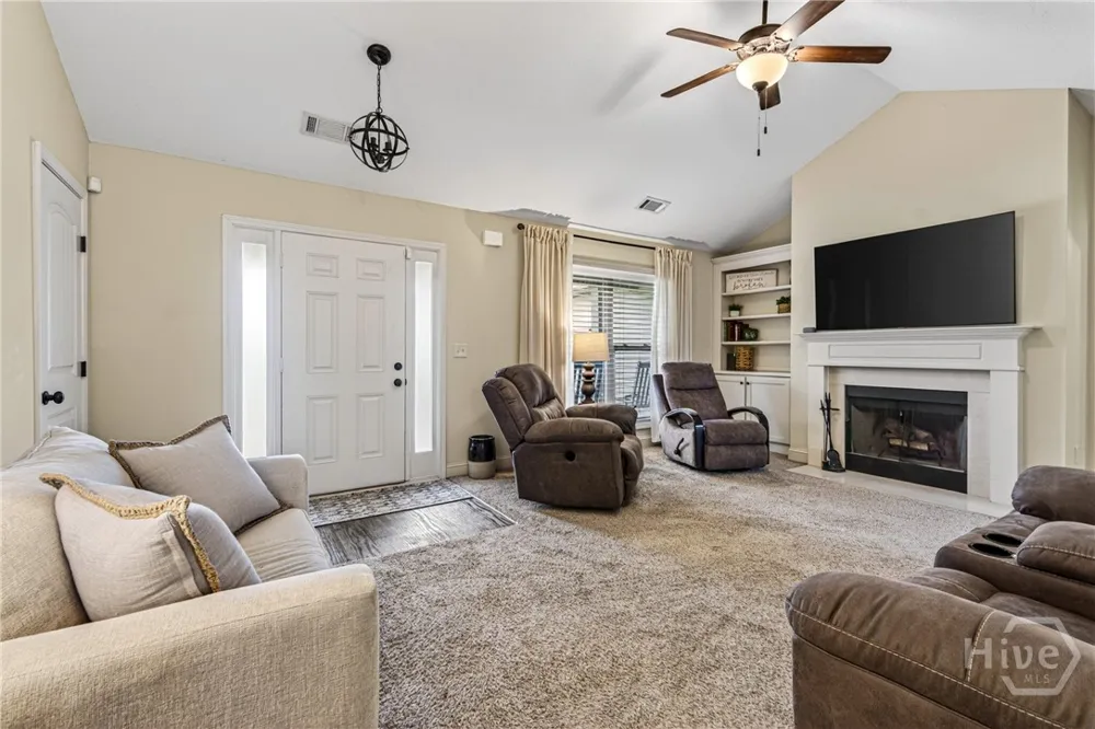 32 Armstrong Drive Mansfield, GA 30055