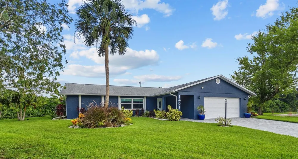 1401 GEORGETOWNE DRIVE Sarasota, FL 34232