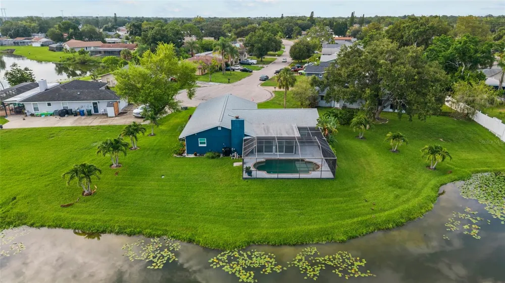 1401 GEORGETOWNE DRIVE Sarasota, FL 34232